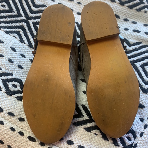 Volcom suede ankle buckle boot - Picture 7 of 9